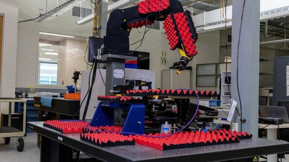 Machinery in the mmWave Antennas &amp; Arrays Lab